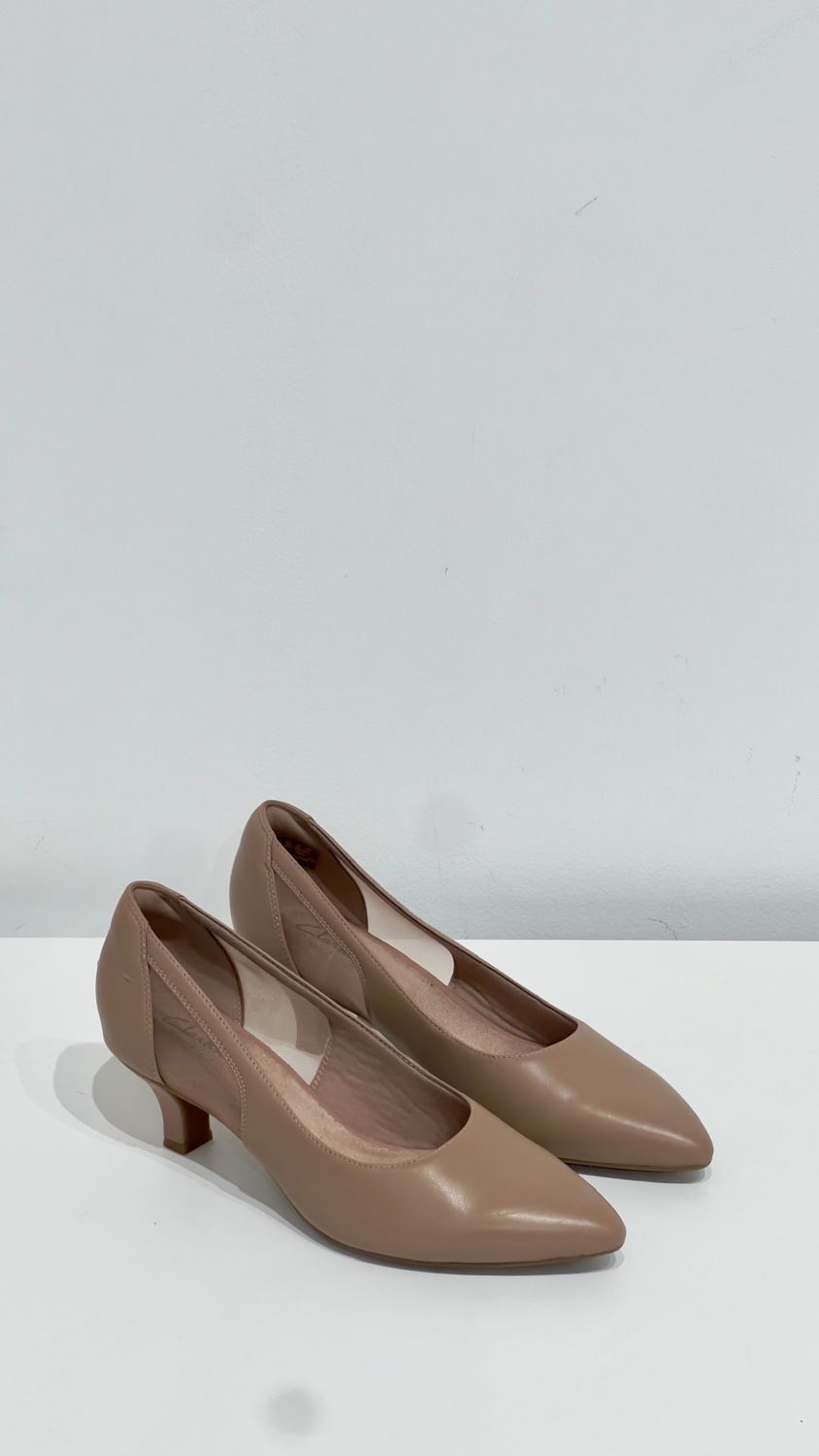 Secondhand - Final Sale - Clarks Pumps