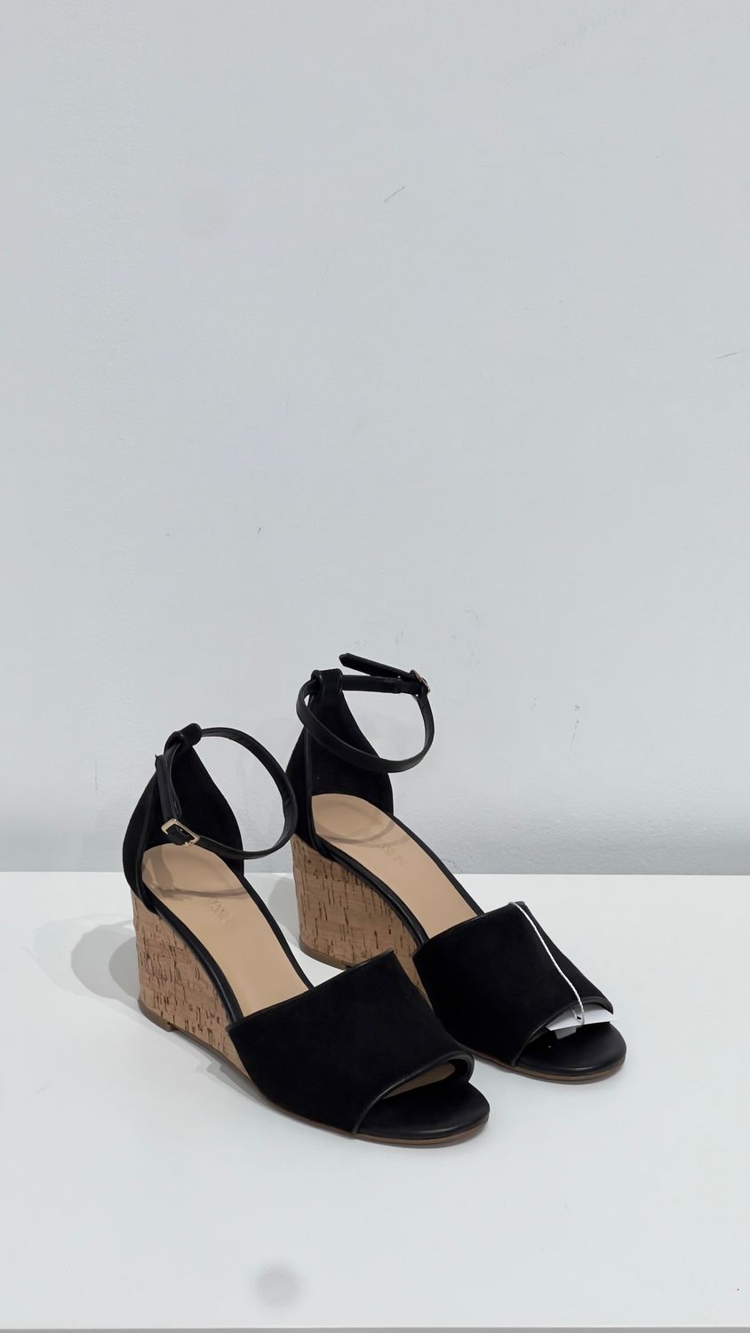 Secondhand - Final Sale - Expression Wedges