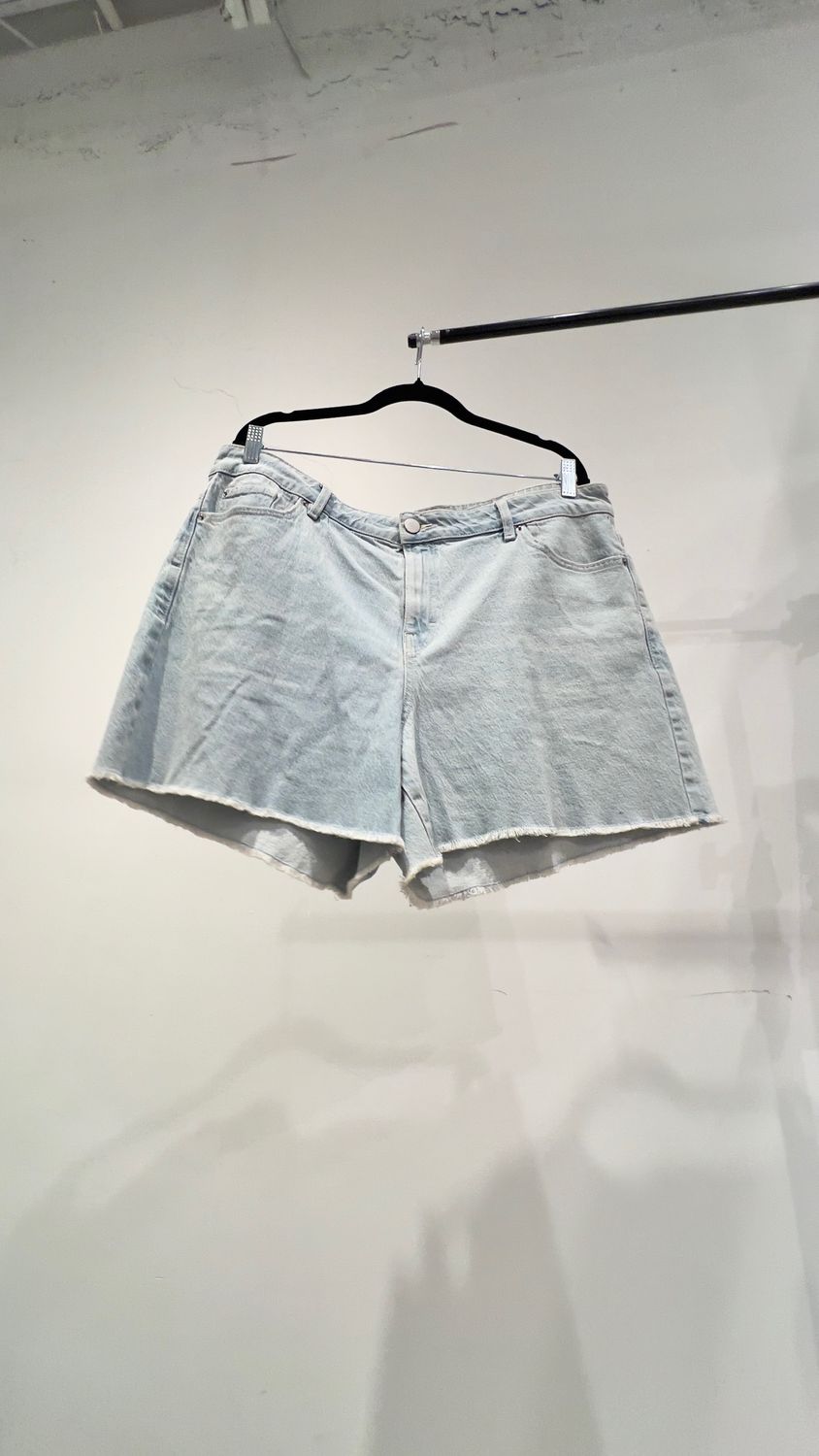 Secondhand - Final Sale - Addition Elle Shorts