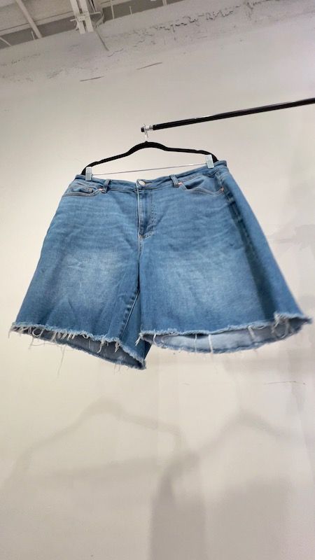 Secondhand - Final Sale - Addition Elle Shorts