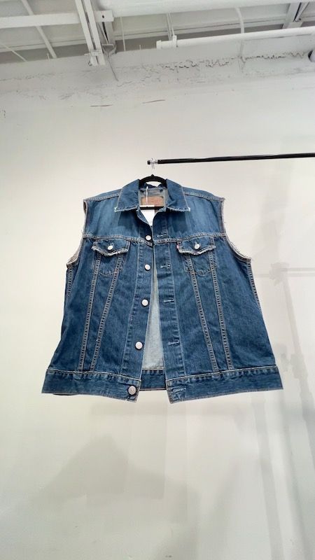 Secondhand - Final Sale - Levi's Vest