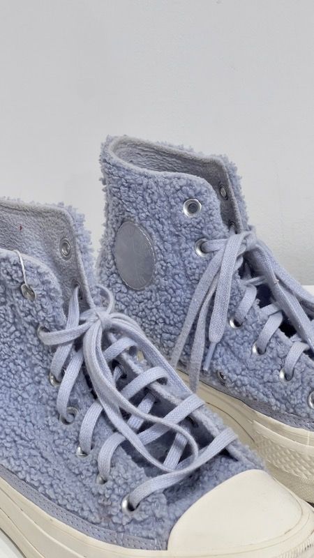 Secondhand - Final Sale - Converse Sneakers