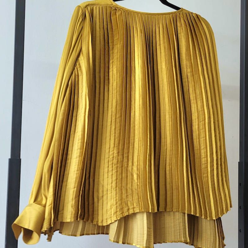 Secondhand - Final Sale - Banana Republic Blouse