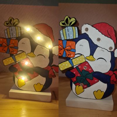Süßer Pinguin frei Stehend und beleuchtet, Weihnachtsdeko