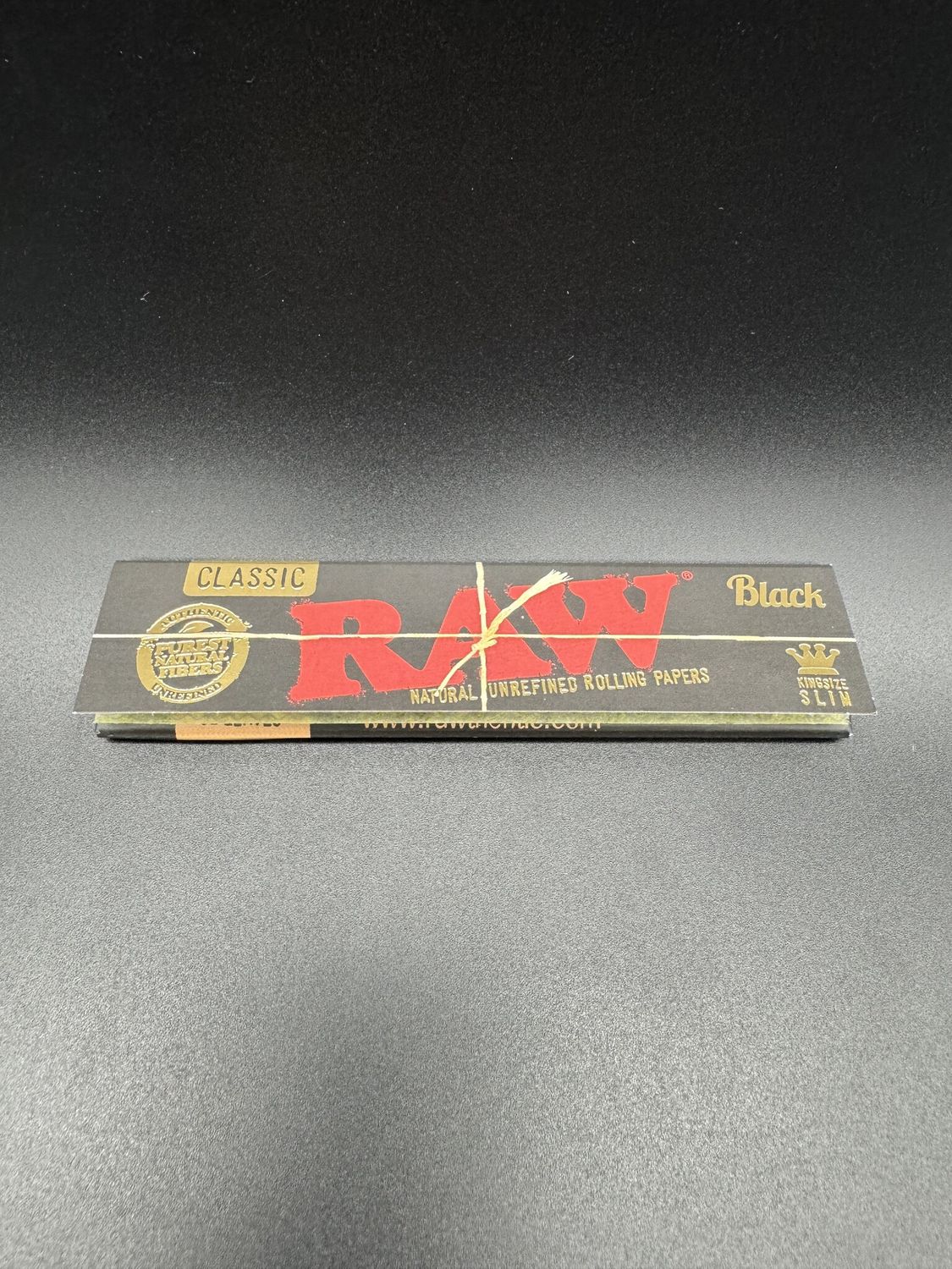 Raw Classic Black King Size Slim 32 Leaves