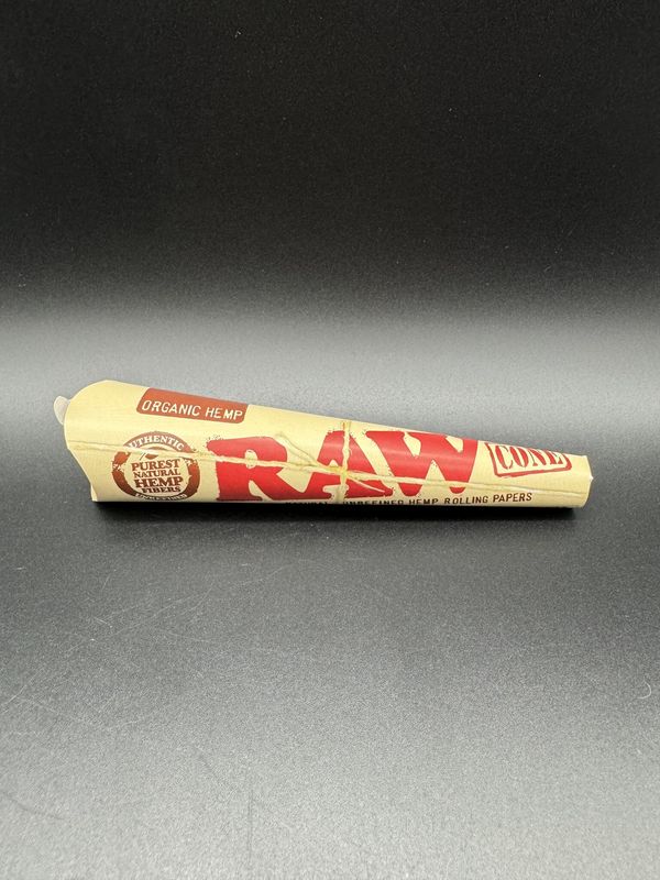 Raw Organic Hemp Cone 1 1/4 Size 6pack