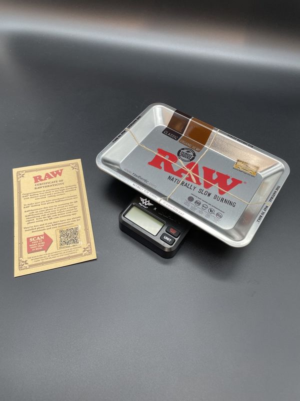 RAW x MyWeigh Tray Scale 0g-200g x .01/200g-1000g x .1g