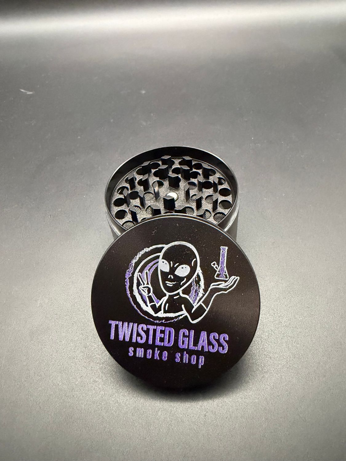 Twisted Glass Smoke Shop Metal Grinder -  alien logo