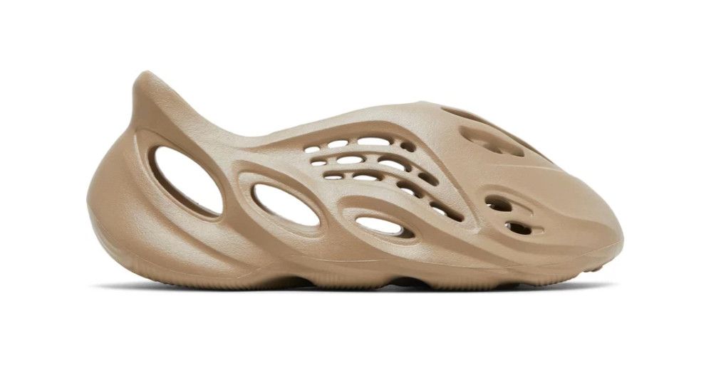 Yeezy Foam RNNR &#39;Mist&#39;