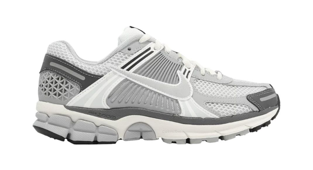 Wmn&#39;s Nike Zoom Vomero 5 &#39;Pure Platinum&#39;