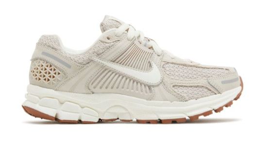 Wmn&#39;s Nike Vomero 5 &#39;Light Orewood&#39;