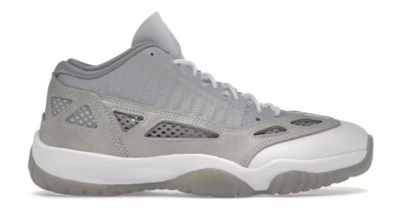 Air Jordan 11 Low IE &#39;Light Orewood&#39;