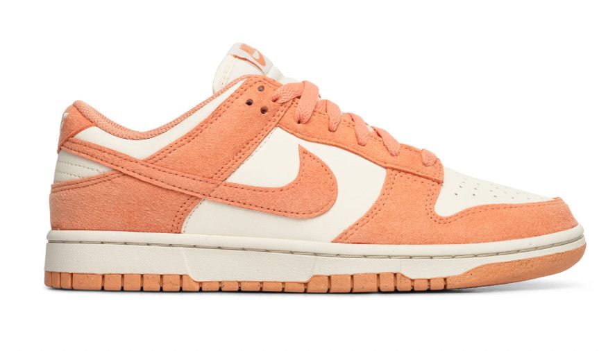 Wmn&#39;s Nike Dunk Low &#39;Apricot Suede&#39;