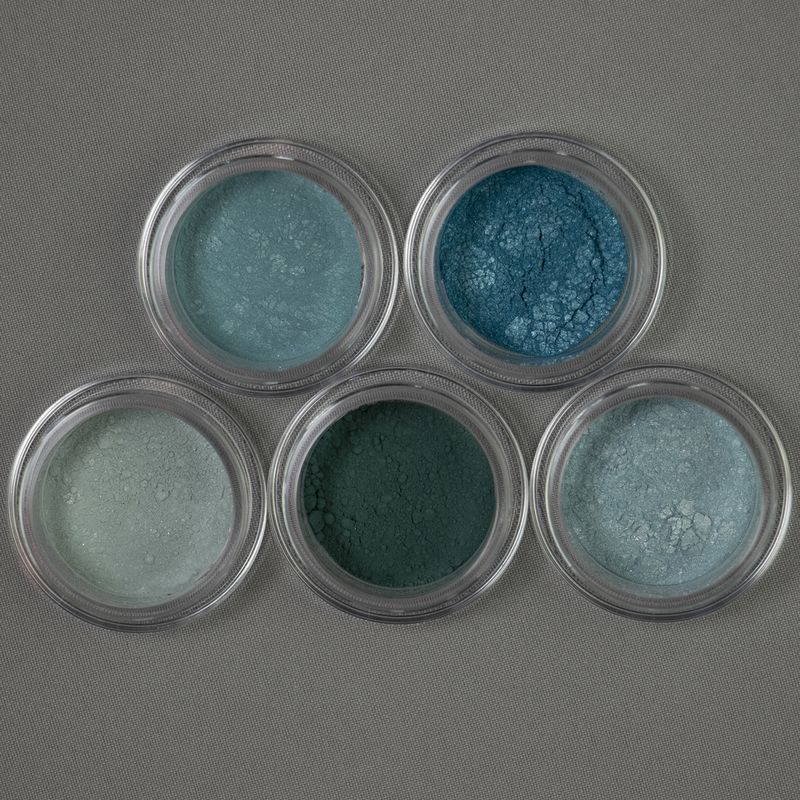 B11 Tropical Teal