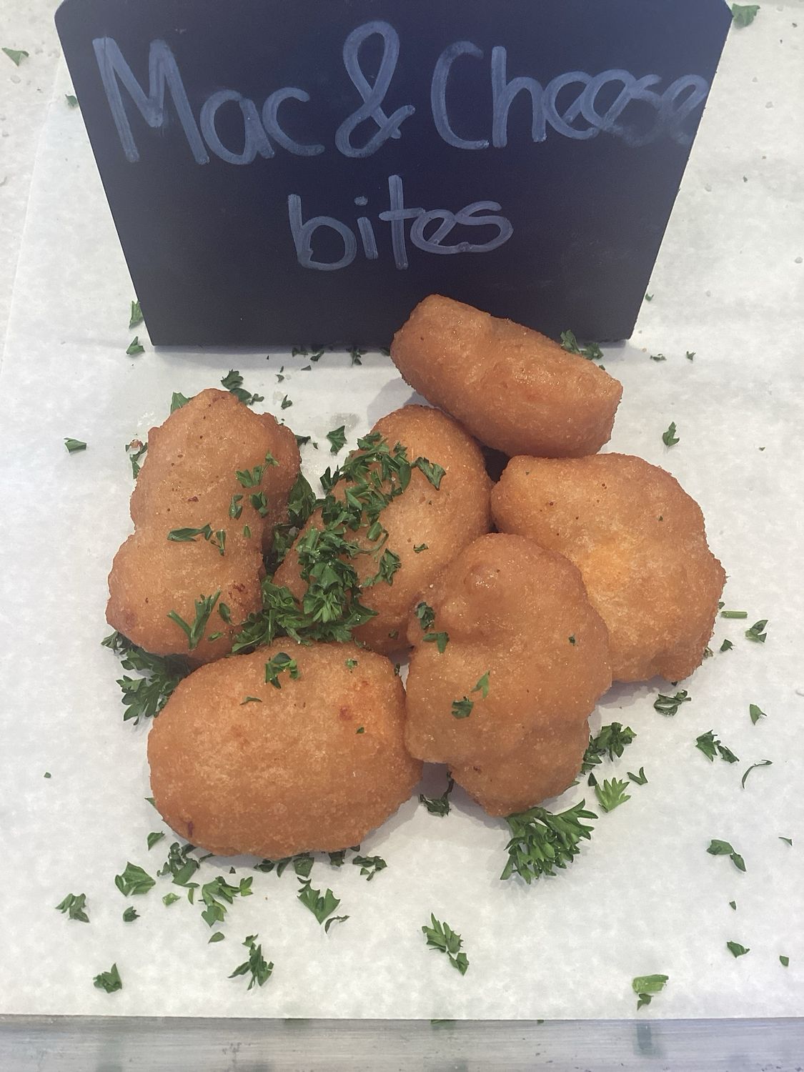 MAC AND CHEESE BITES