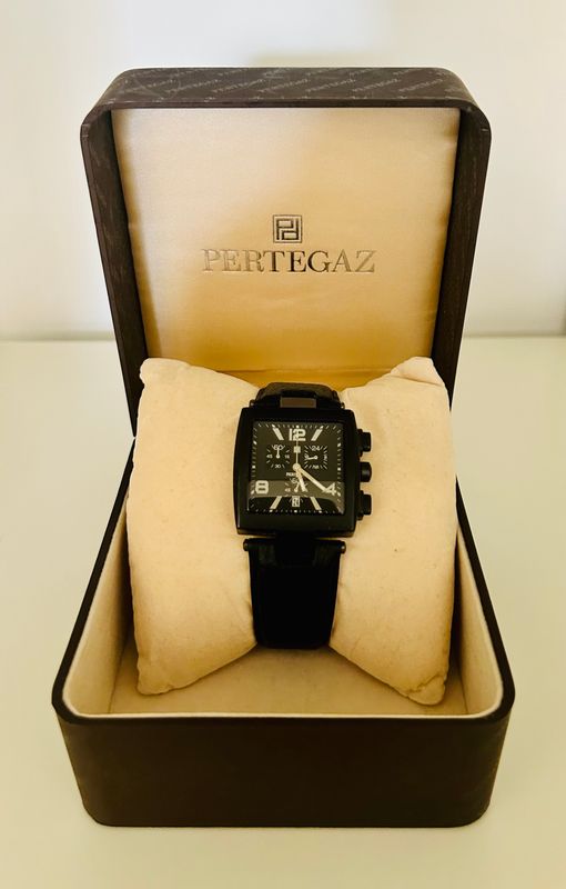 PRODUCTO : MUY BUENO / 
Reloj para hombre PERTEGAZ