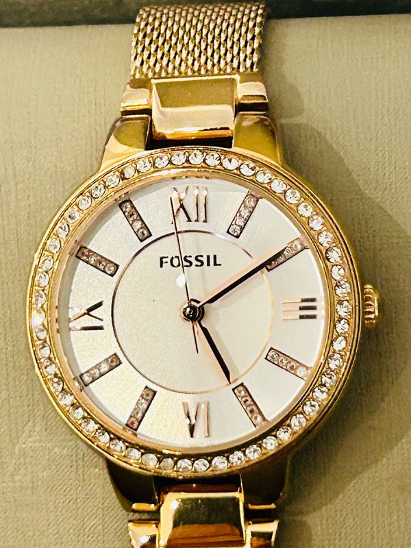 PRODUCTO : MUY BUENO / RELOJ FOSSIL MUJER