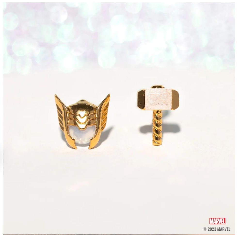 Marvel&#39;s Thor Studs Gold