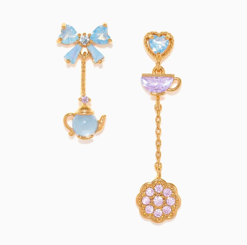 Disney Alice in Wonderland Gold Dangle Earrings