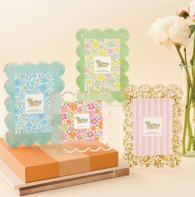 Scalloped Acrylic Frame