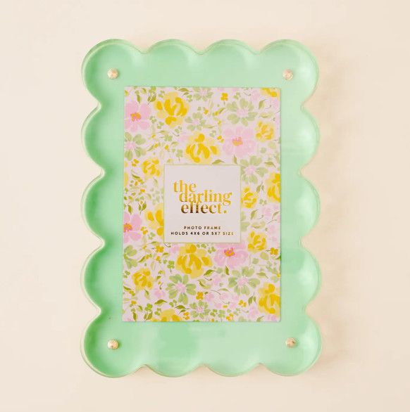 Scalloped Acrylic Frame, Style: Rectangle Green
