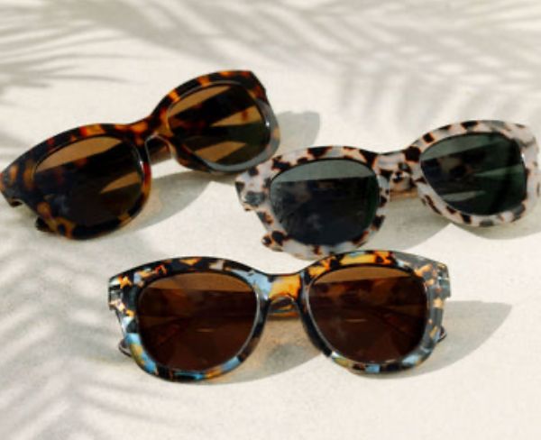 Peepers Center Stage Polarized Sunglasses