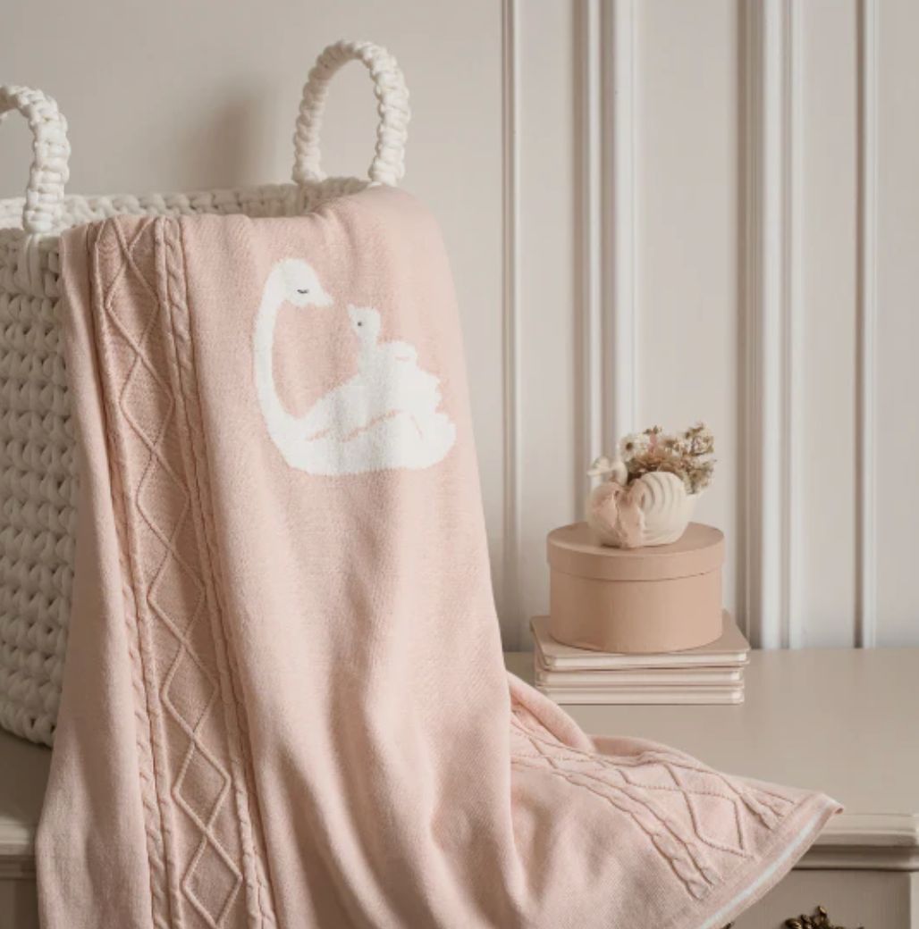 Swan Intarsia Cable Blanket