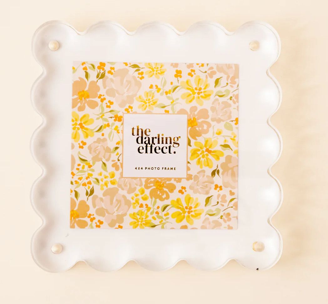 Scalloped Acrylic Frame Square White