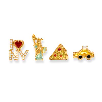 Big Apple Stud Set
