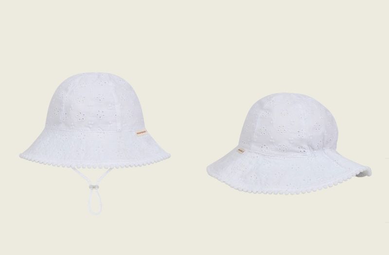 White Harlow Bucket Hat