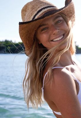 Natural hai Cabarita Cowboy