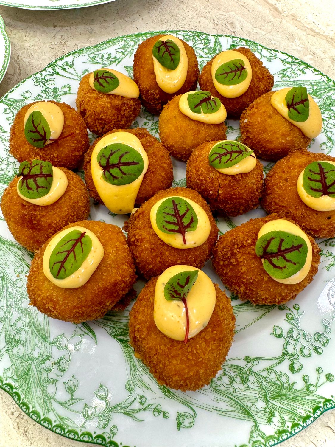 Canapés (61-200 Pax)