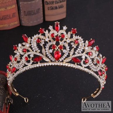 Tiara Margaret - Rood