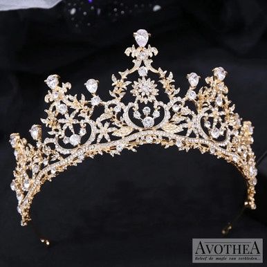 Tiara Sisi - Goud