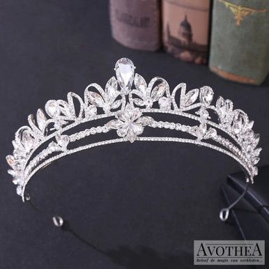 Tiara Kiyoko - Zilver