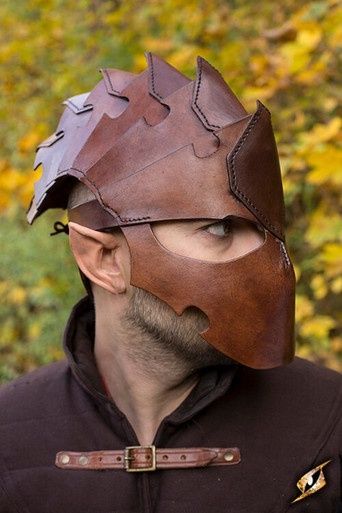 Assassin Helm - Bruin