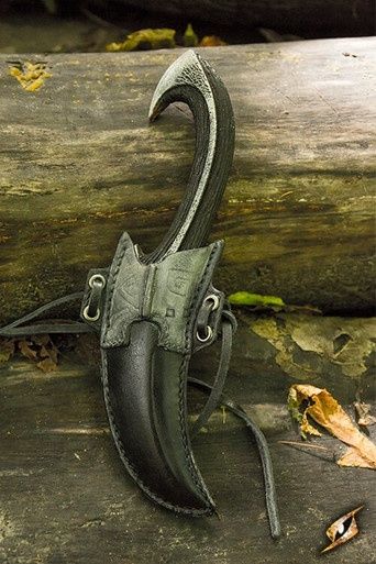Dark Elven Werpmes Met Houder - Zwart
