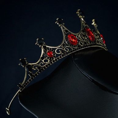 Tiara Anneliese - Rood