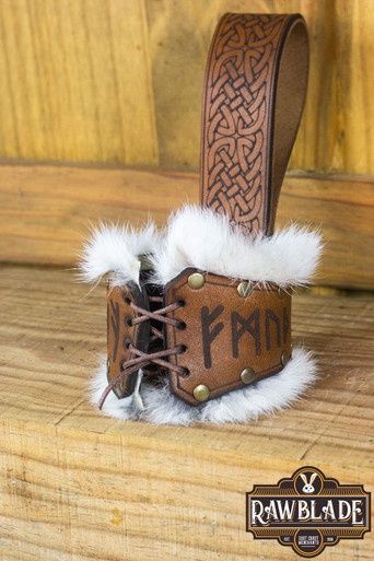 Heimdall Wapenhouder met Natuurlijke Bont - Groot