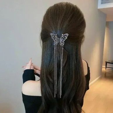 Metalen Vlinder Haarclip met Parels en Kettingen - Zilver