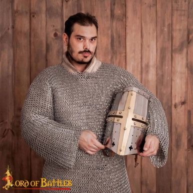 Kruisridder Pot Helm Gevechtsklaar met Messing Kruis