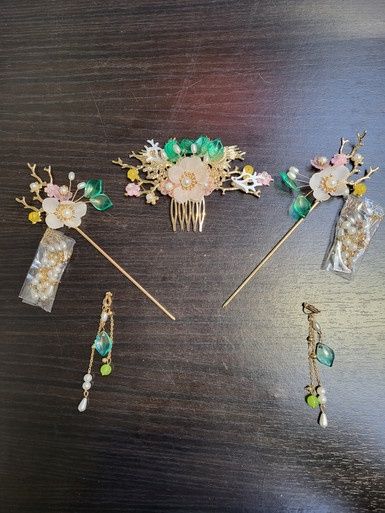 Chinese Haaraccessoire Set - Goud Groene Bladen met witte parels