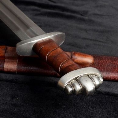 Gesmeed Vikingzwaard met Vijf Lobben en Schede