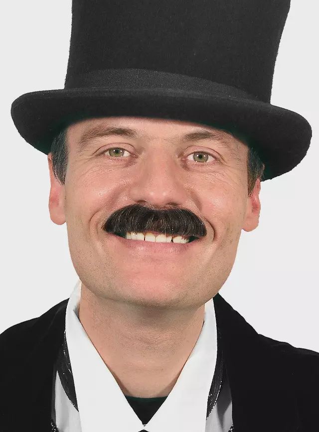 Private Investigator Snor Magnum, Color: Black