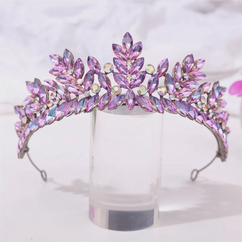 Tiara Nikalia - Paars
