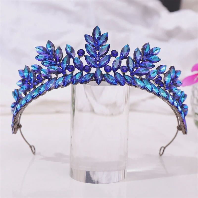 Tiara Nikalia - Blauw