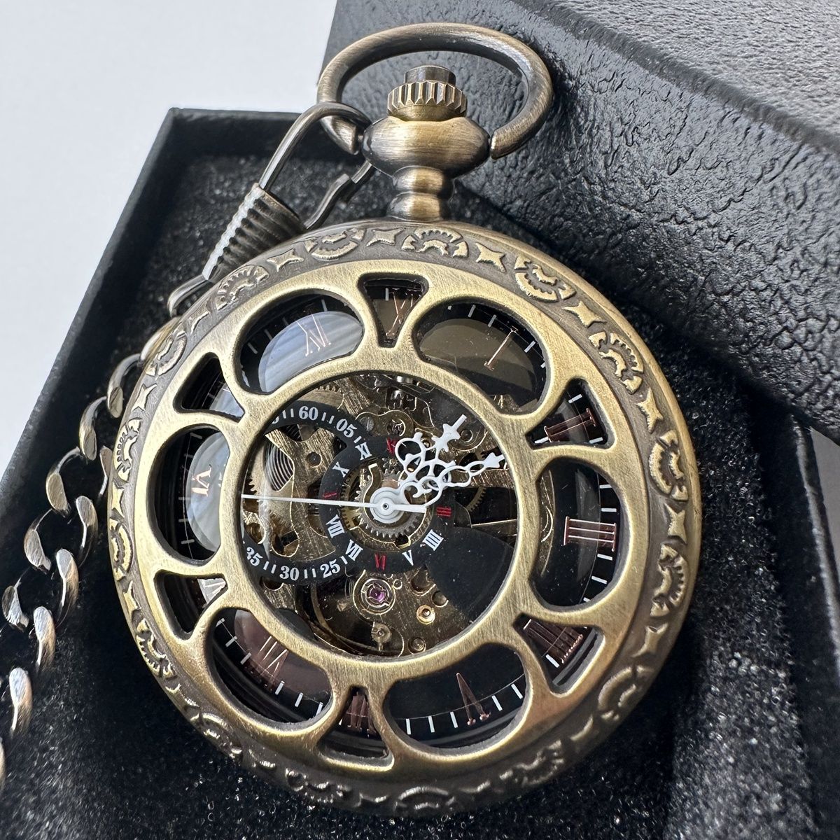 Mechanisch Zakhorloge Tsjoekov