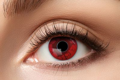 Lenzen  maanden Vampire Vein Eye