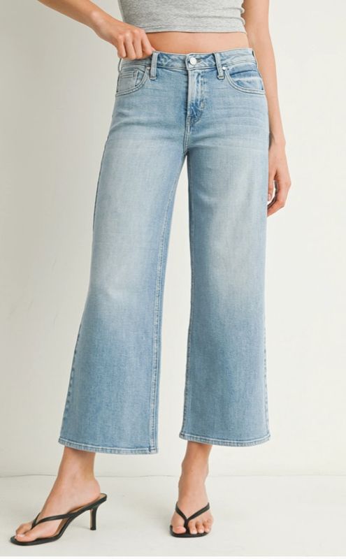 Mid rise slim wide leg