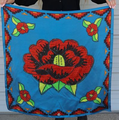 War of the roses shorty scarf